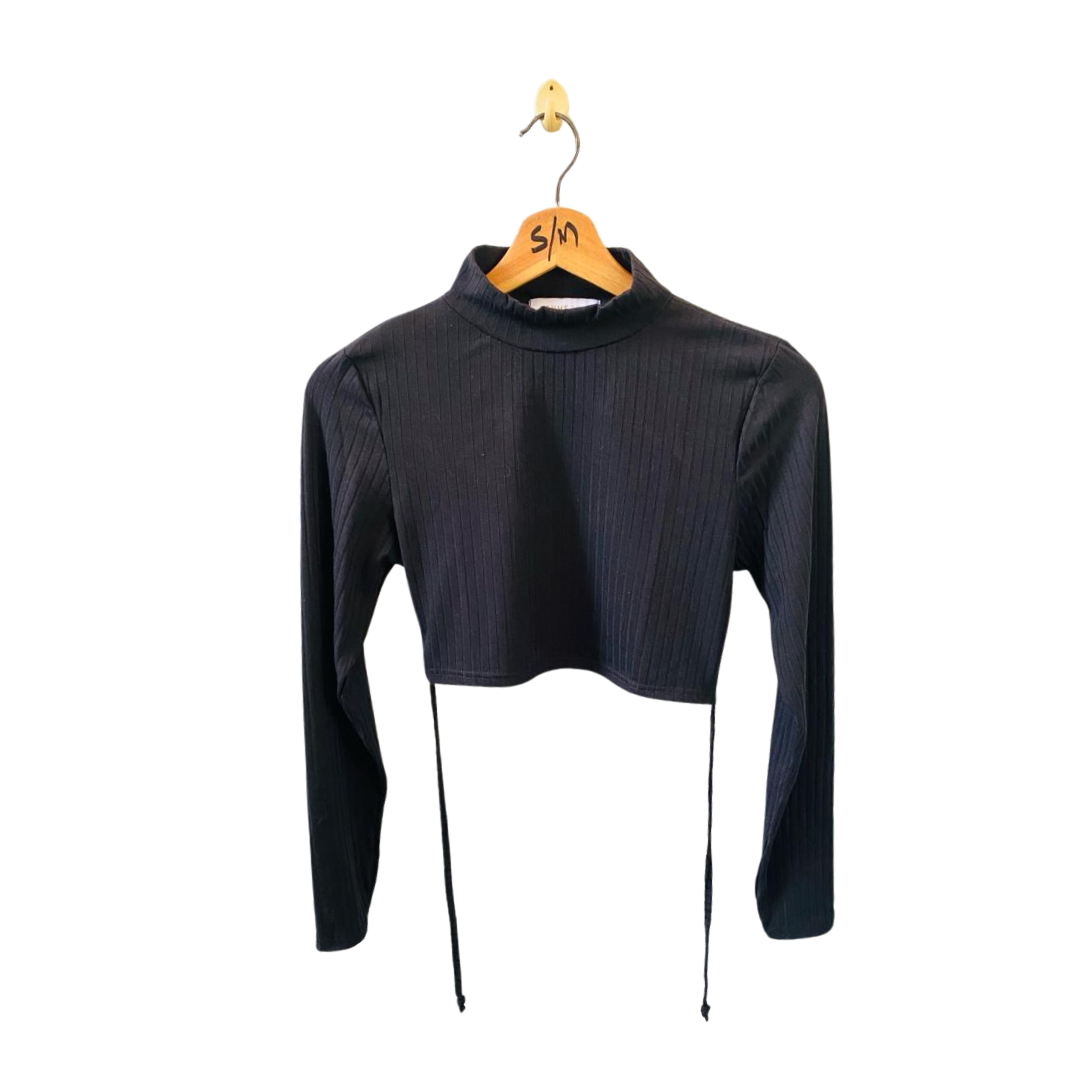 FAMMELUXE | Black Full Sleeves Crop Top | TO-BL-029 |