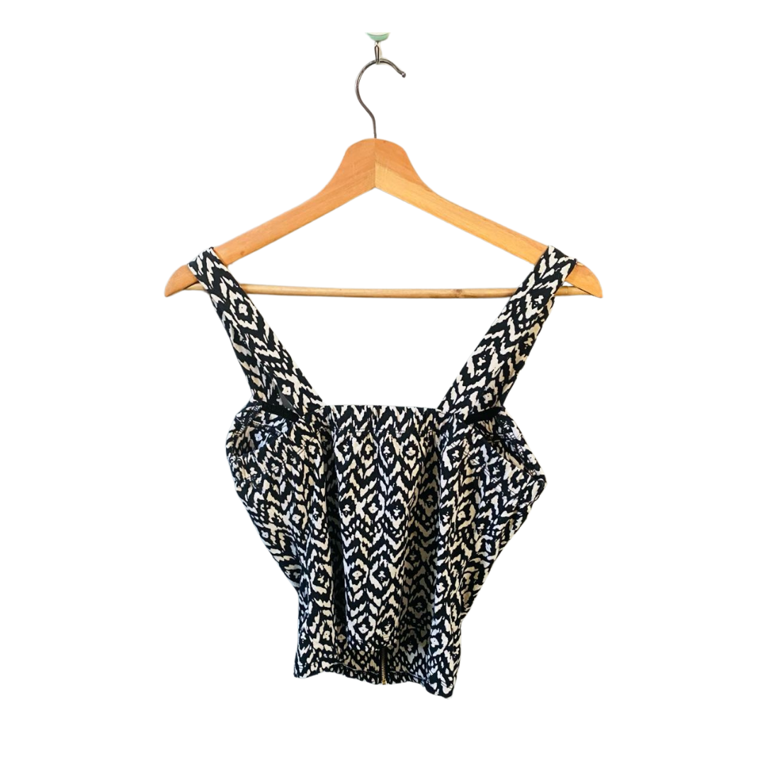 NEW LOOK | Printed Crop Top with with Black & White color | TO-BW-046 |